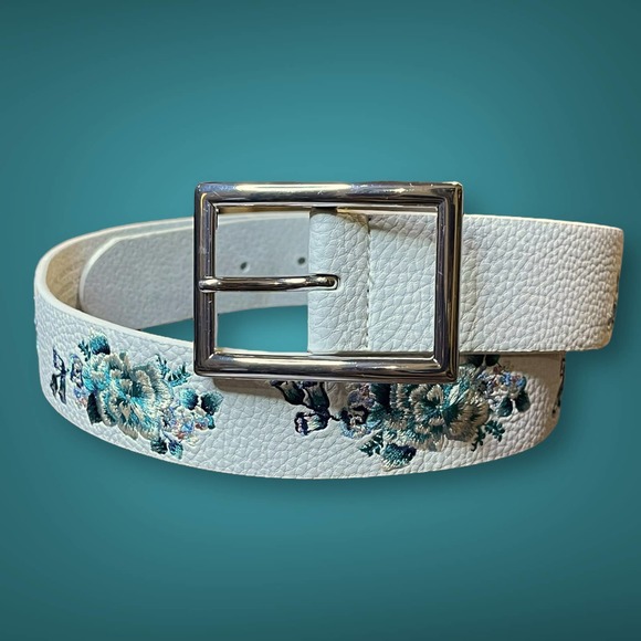 White House Black Market Women’s White Leather Floral Embroidered Hip Belt - XS - Picture 2 of 8